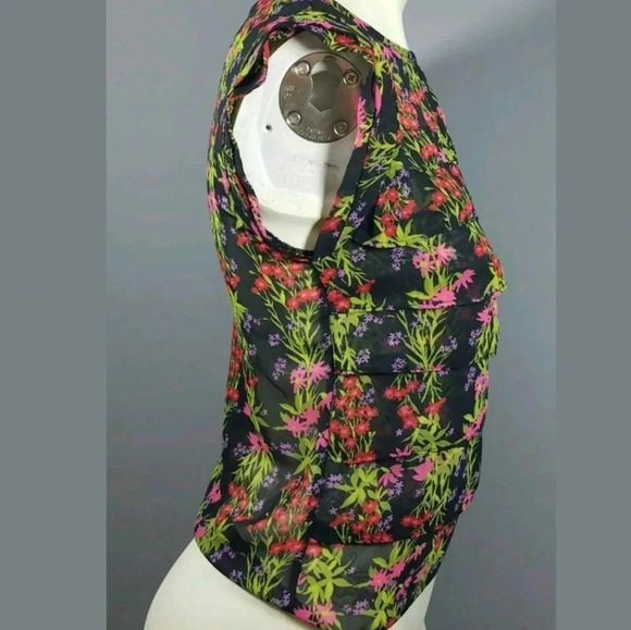 Lily White Top Blouse #5303 Size Small Floral - Picture 2 of 5